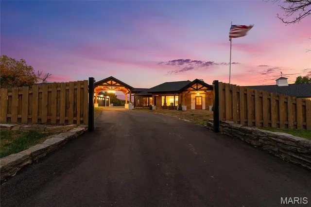 $2,749,900 | 1824 Topping Road, St. Louis, MO 63131