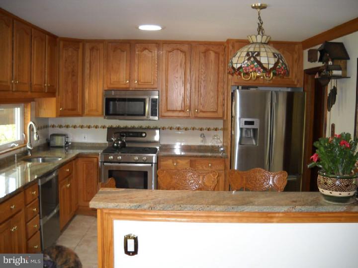 712 Carmet Road Rydal, PA 19046 - Photo 7 of 18 Kitchen