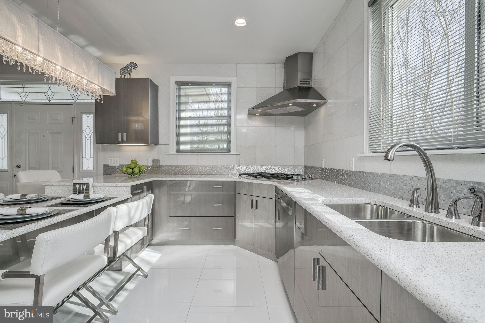 4200 Ridgewood Avenue Baltimore, MD 21215 - Photo 17 of 48 Gourmet Kitchen