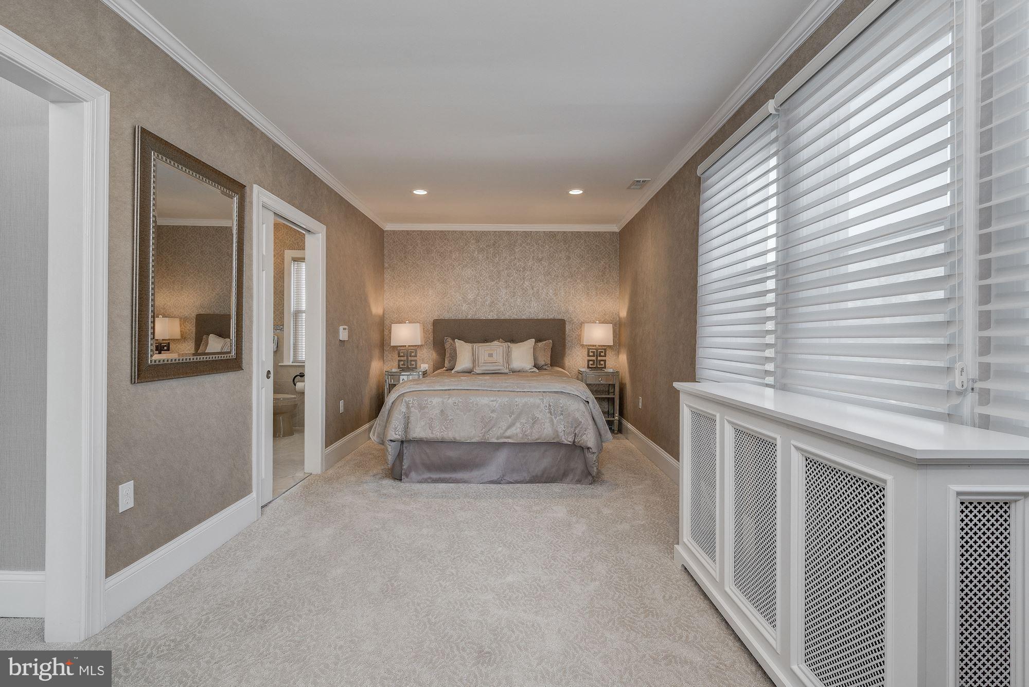4200 Ridgewood Avenue Baltimore, MD 21215 - Photo 20 of 48 Primary Bedroom