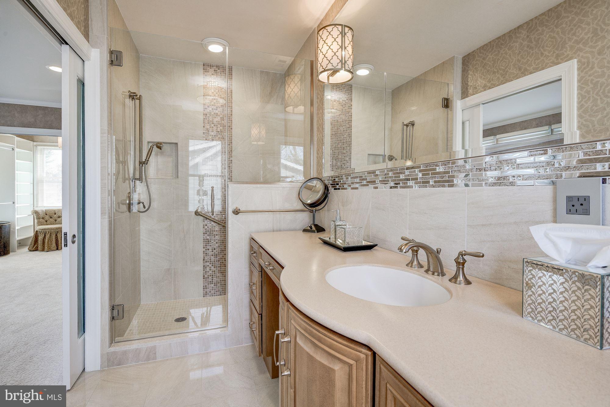 4200 Ridgewood Avenue Baltimore, MD 21215 - Photo 23 of 48 Primary Bath