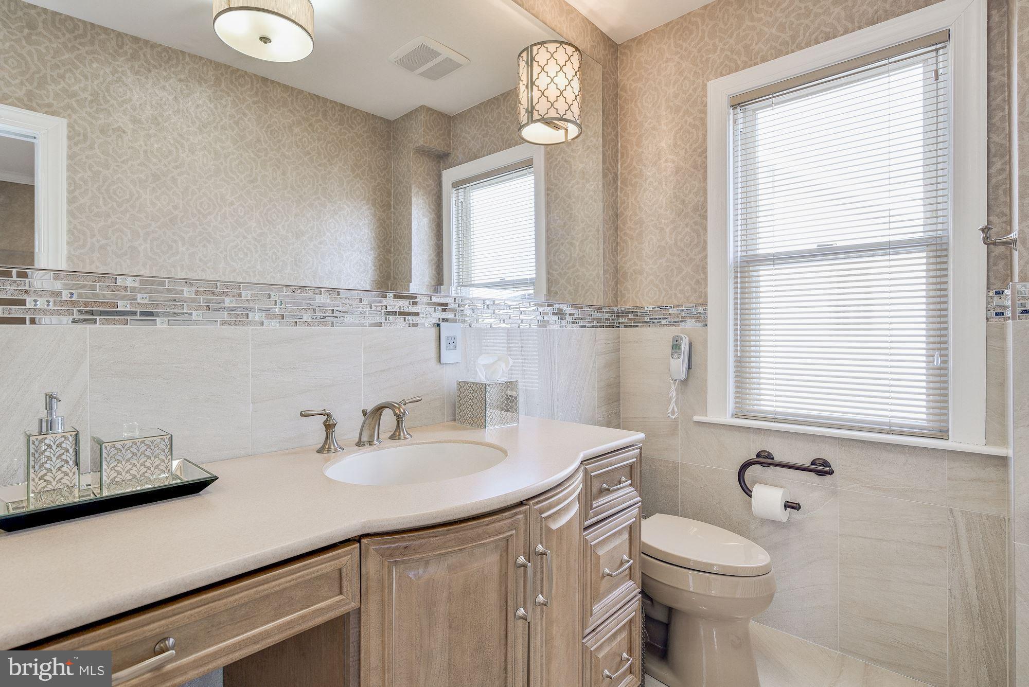 4200 Ridgewood Avenue Baltimore, MD 21215 - Photo 24 of 48 Primary Bath