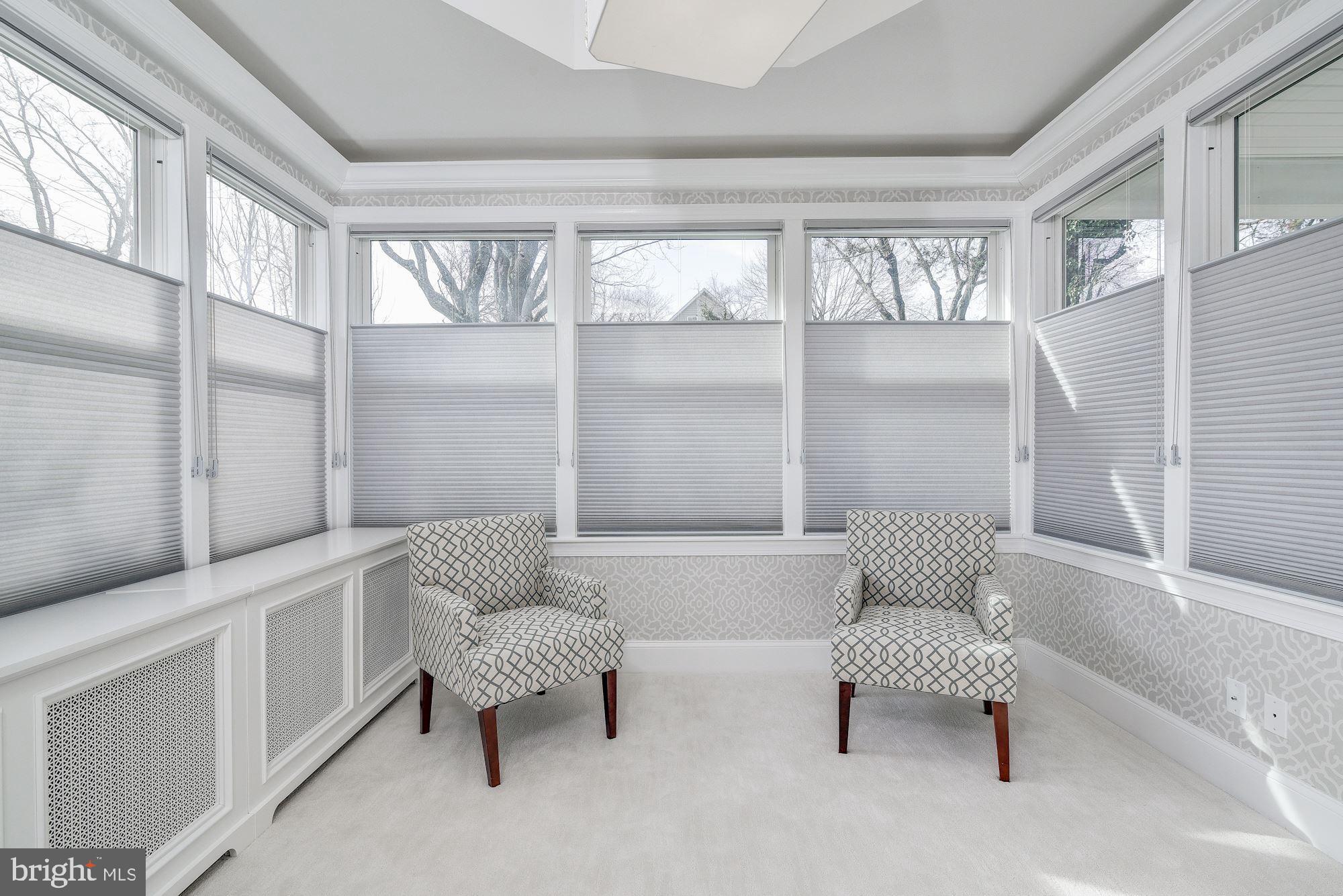 4200 Ridgewood Avenue Baltimore, MD 21215 - Photo 8 of 48 Sunroom