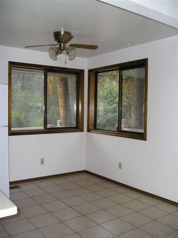 15626 East Scribner Road Spokane, WA 99217 - Photo 3 of 9