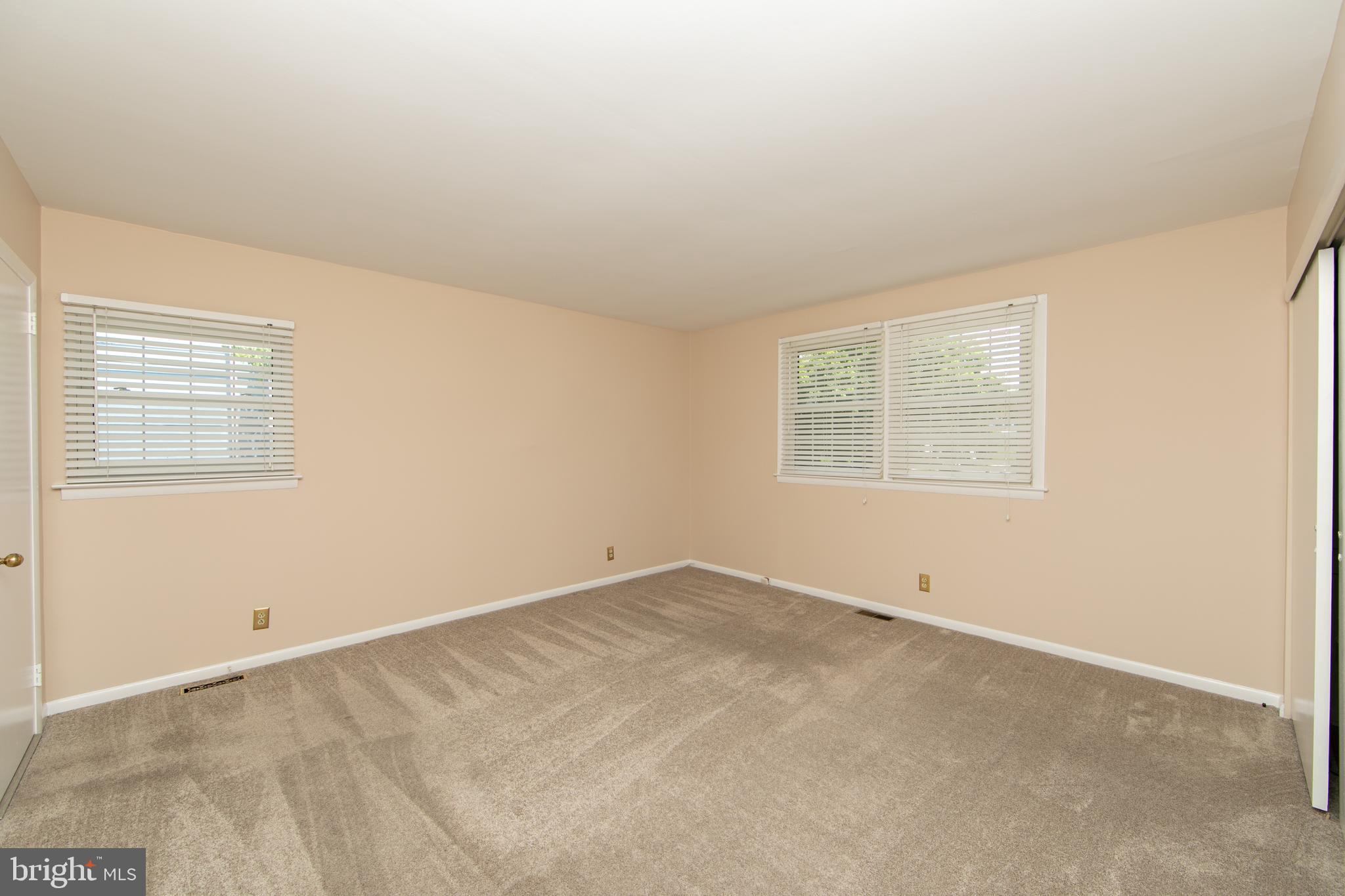 809 Charleston Road Mount Laurel, NJ 08054 - Photo 17 of 39 Main bedroom