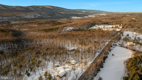 $500,000 | 1501 South Timber Ridge Road, Cross Junction, VA 22625