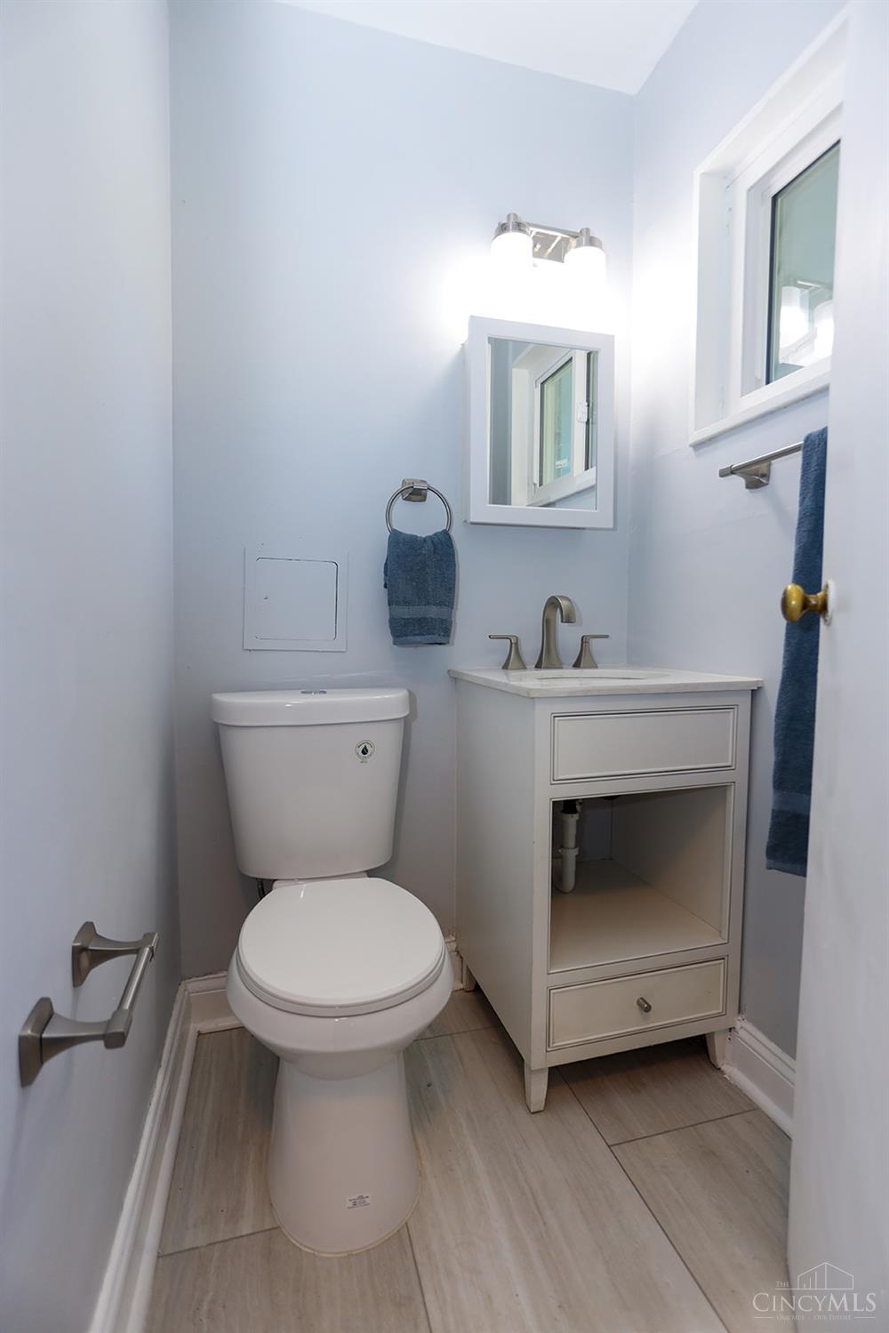 8939 Daly Road Cincinnati, OH 45231 - Photo 22 of 26 Half Bathroom