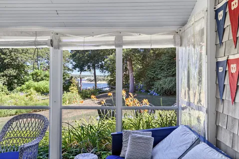 $2,495,000 | 250 Scraggy Neck Road, Cataumet, MA 02534