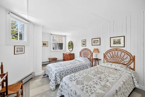 $2,495,000 | 250 Scraggy Neck Road, Cataumet, MA 02534