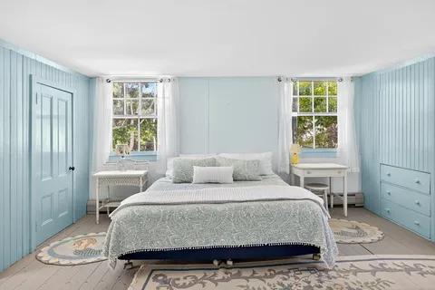 $2,495,000 | 250 Scraggy Neck Road, Cataumet, MA 02534