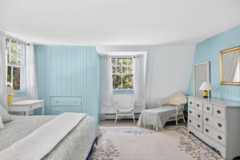 $2,495,000 | 250 Scraggy Neck Road, Cataumet, MA 02534