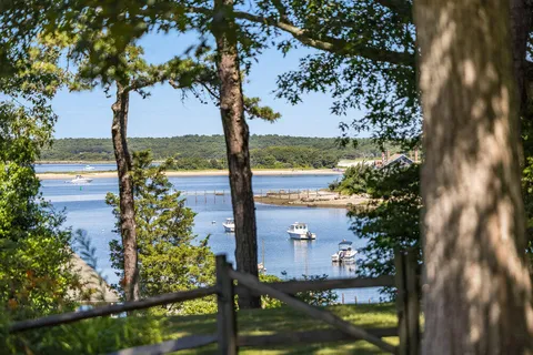 $2,495,000 | 250 Scraggy Neck Road, Cataumet, MA 02534