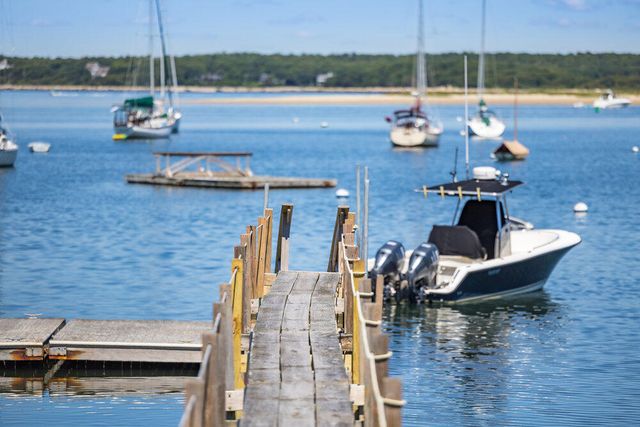 $2,495,000 | 250 Scraggy Neck Road, Cataumet, MA 02534