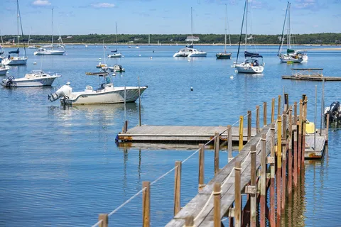 $2,495,000 | 250 Scraggy Neck Road, Cataumet, MA 02534