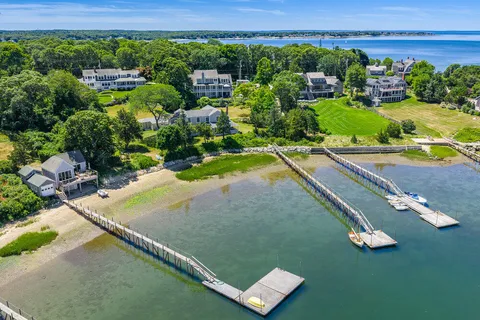 $2,495,000 | 250 Scraggy Neck Road, Cataumet, MA 02534