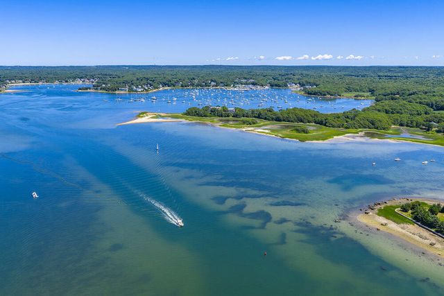 $2,495,000 | 250 Scraggy Neck Road, Cataumet, MA 02534