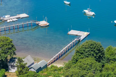 $2,495,000 | 250 Scraggy Neck Road, Cataumet, MA 02534