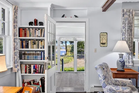 $2,495,000 | 250 Scraggy Neck Road, Cataumet, MA 02534