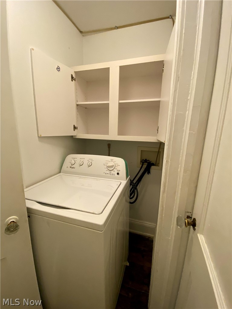 2469 Overlook Road, Unit 1 Cleveland Heights, OH 44106 - Photo 19 of 20 In-unit washer.