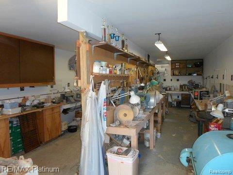 2589 North Hughes Road Howell, MI 48855 - Photo 8 of 12