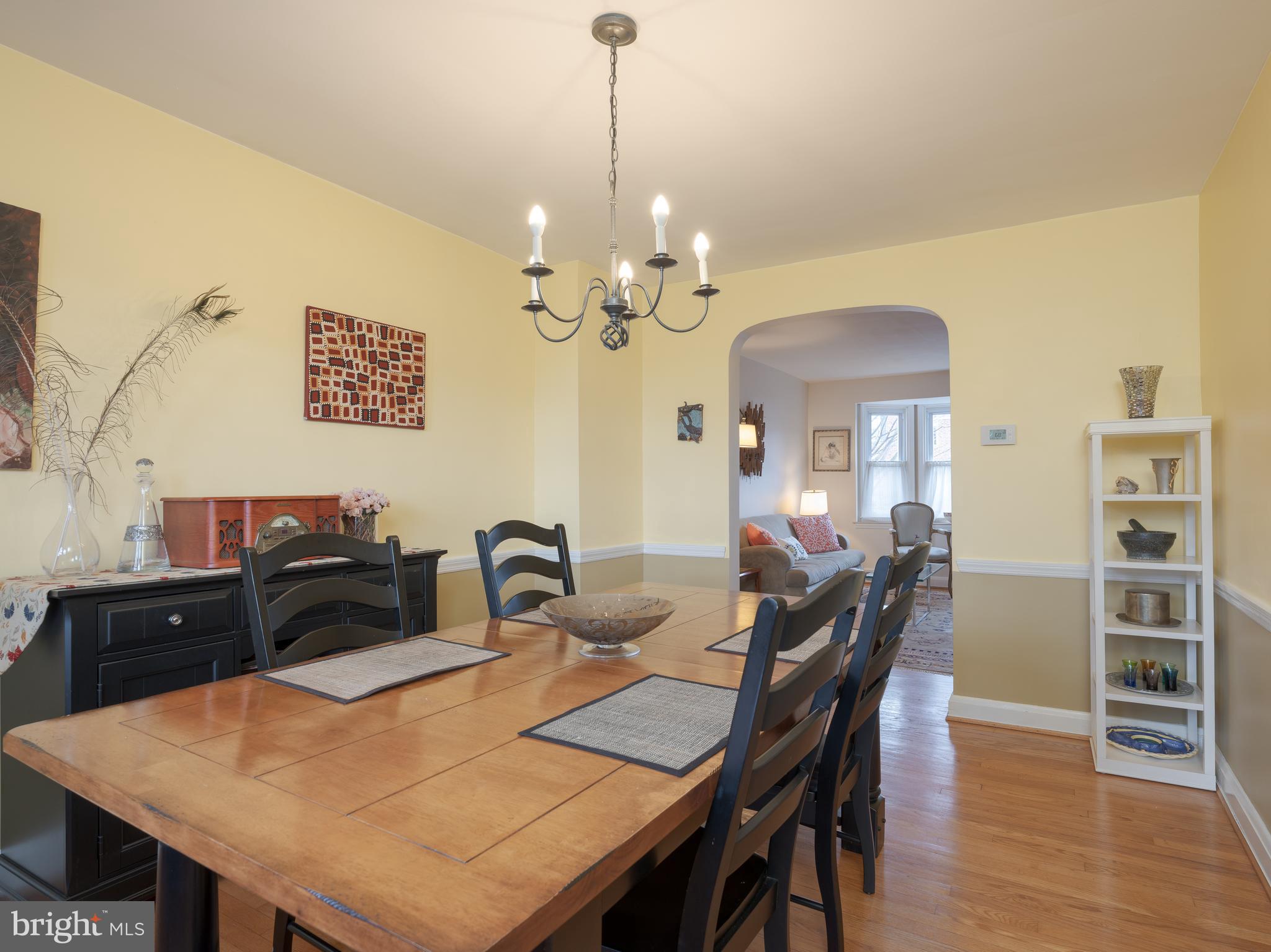 221 Overbrook Road Baltimore, MD 21212 - Photo 8 of 39 Dining room