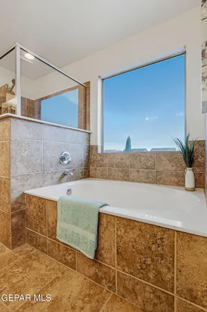 $299,999 | 5024 Copper Ranch Avenue, El Paso, TX 79934