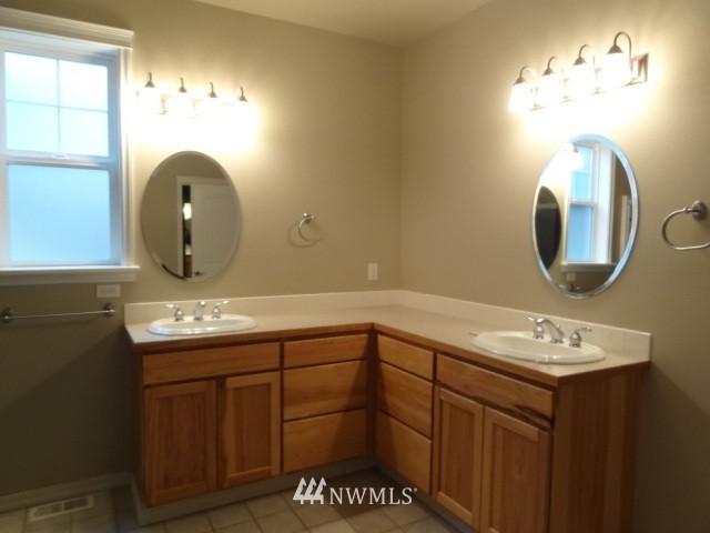 7440 Creekside Lane Southwest Rochester, WA 98579 - Photo 17 of 23