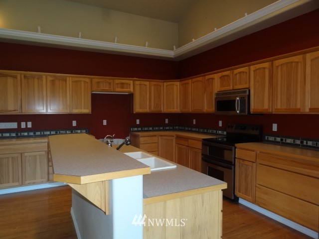 7440 Creekside Lane Southwest Rochester, WA 98579 - Photo 6 of 23