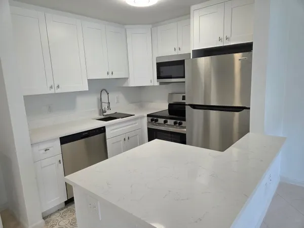 $1,600 | 194 Newport Crescent, Unit 194, Deerfield Beach, FL 33442