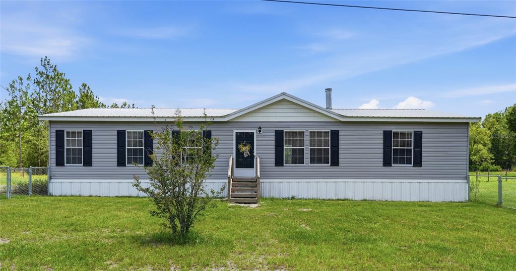 4889 Southwest 35th Trail Bell, FL 32619 - Photo 3 of 45