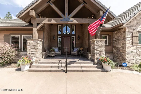 $1,675,000 | 1560 East Bruin Loop, Hayden, ID 83835