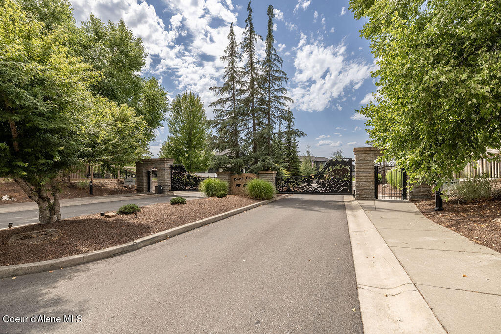 1560 East Bruin Loop Hayden, ID 83835 - Photo 41 of 55 Gated Entrance