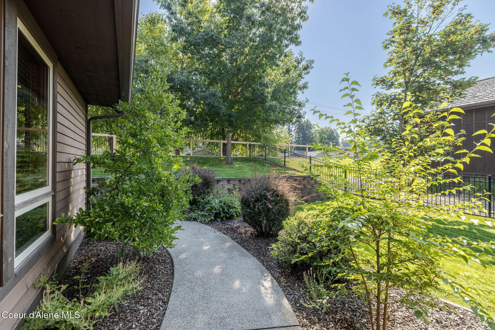 1560 East Bruin Loop Hayden, ID 83835 - Photo 45 of 55 Side Yard