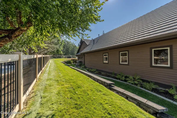 $1,675,000 | 1560 East Bruin Loop, Hayden, ID 83835