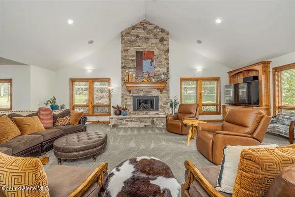 $1,675,000 | 1560 East Bruin Loop, Hayden, ID 83835