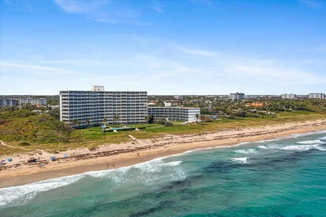 a view of an ocean beach