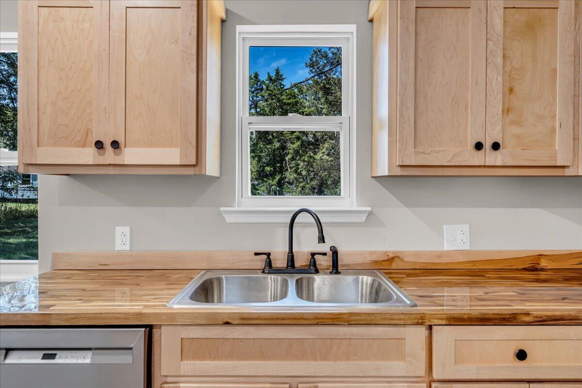 358 Overlook Drive Whitwell, TN 37397 - Photo 6 of 57 07-BOX09114