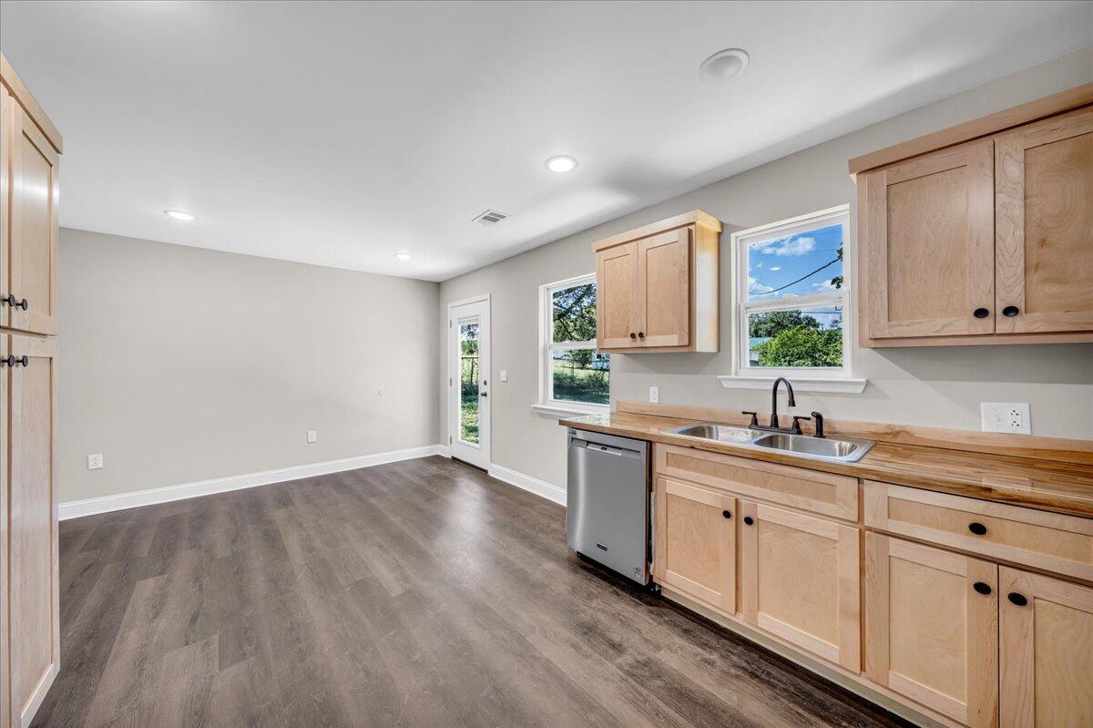 358 Overlook Drive Whitwell, TN 37397 - Photo 10 of 57 06-BOX09111