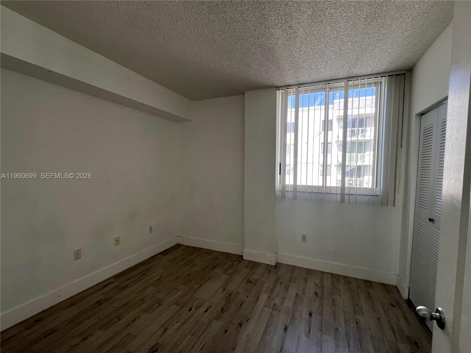 5091 Northwest 7th Street, Unit 1010 Miami, FL 33126 - Photo 5 of 28
