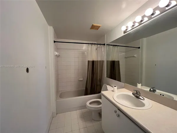 $2,350 | 5091 Northwest 7th Street, Unit 1010, Miami, FL 33126