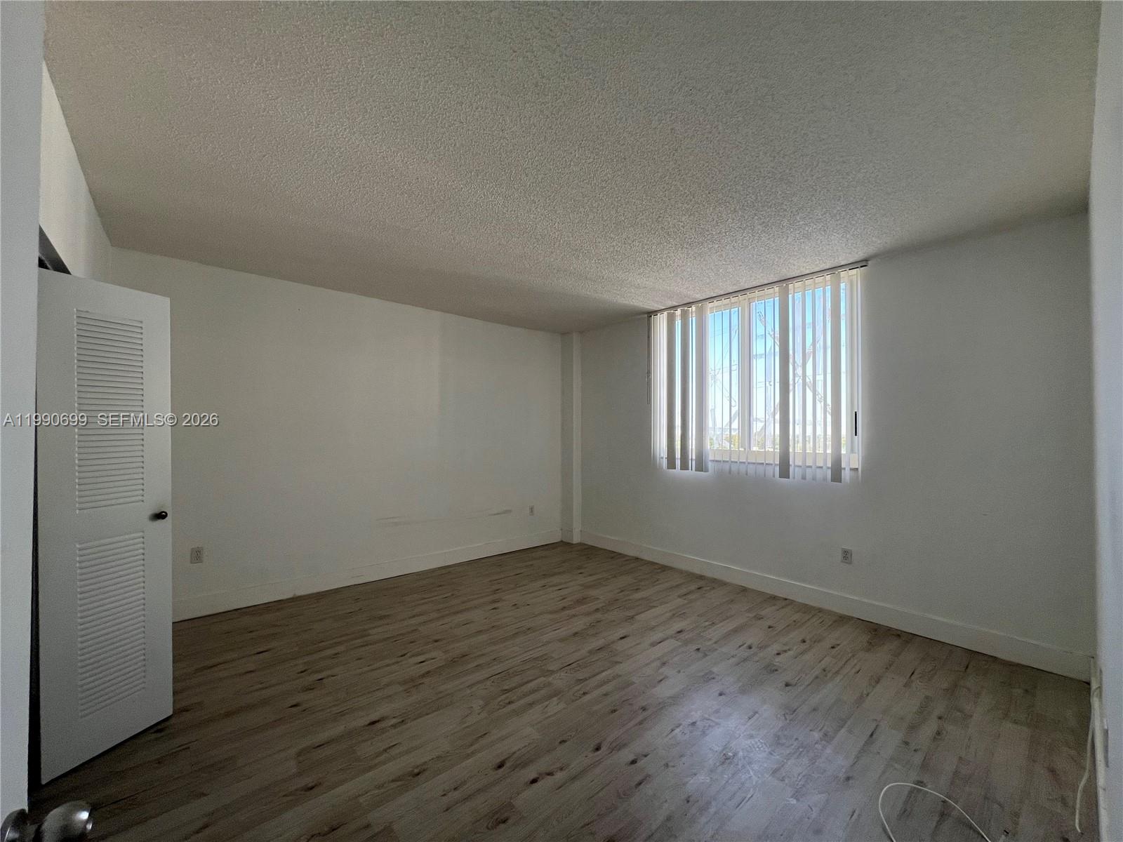 5091 Northwest 7th Street, Unit 1010 Miami, FL 33126 - Photo 8 of 28