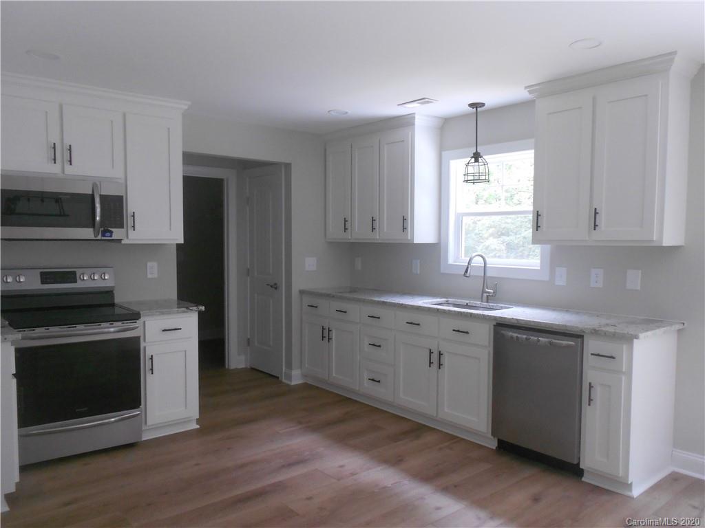 1925 East Sandy Ridge Road Monroe, NC 28112 - Photo 10 of 29