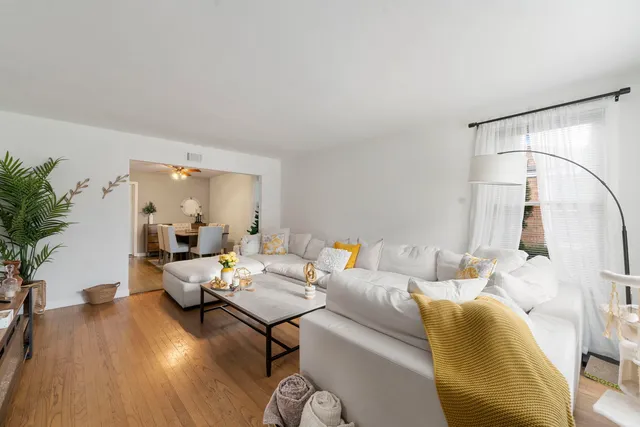 $294,000 | 2449 Leyden Avenue, River Grove, IL 60171