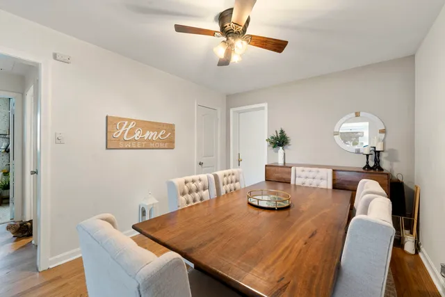 $294,000 | 2449 Leyden Avenue, River Grove, IL 60171