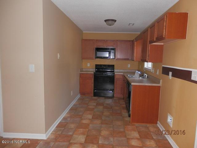 166 Kelly Circle Hubert, NC 28539 - Photo 4 of 10 k