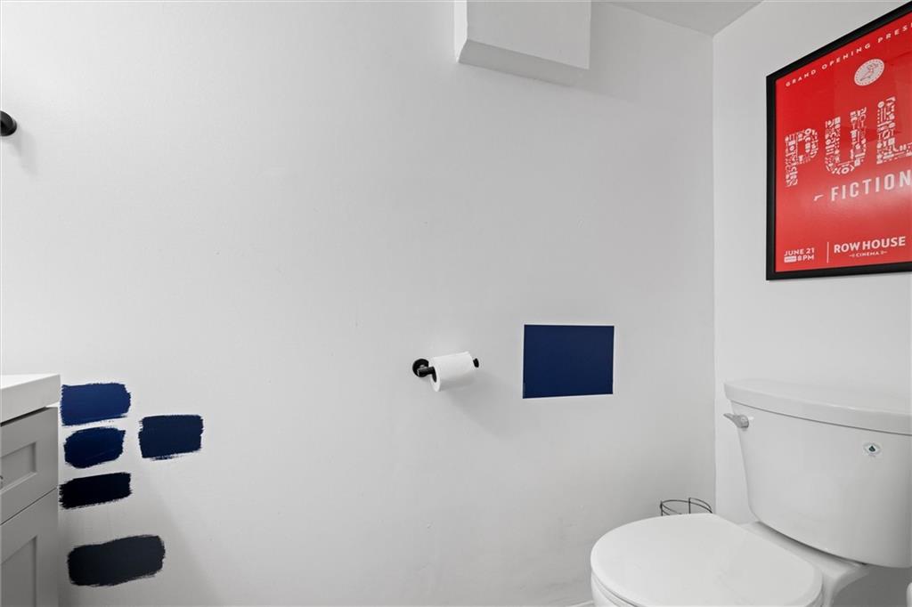 520 Knoll Street Pittsburgh, PA 15212 - Photo 28 of 47 a bathroom with a toilet and a shower