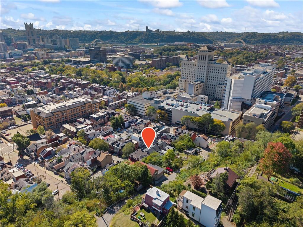 520 Knoll Street Pittsburgh, PA 15212 - Photo 42 of 47 an aerial view of multiple house