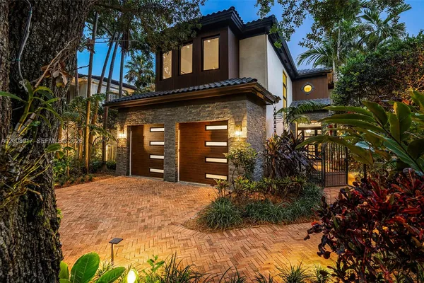 $4,999,000 | 7291 Southwest 47th Court, Miami, FL 33143