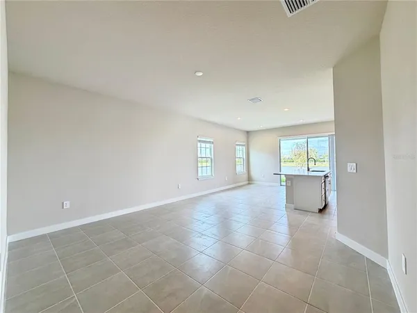 $2,300 | 12378 Amber Creek Circle, Lakewood Ranch, FL 34211