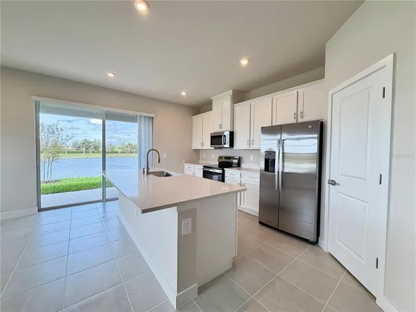 $2,300 | 12378 Amber Creek Circle, Lakewood Ranch, FL 34211